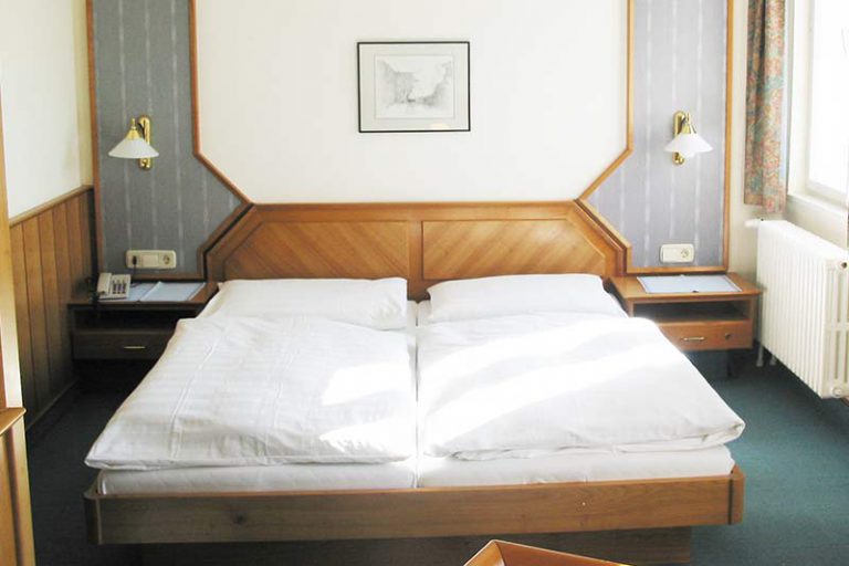 Doppelzimmer im Hotel Hirsch